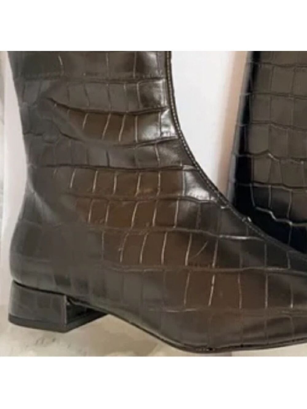 NWT, NWOB $210 Gianni Bini Black Croc-Embossed Leather Knee-High Boots - Picture 5 of 9